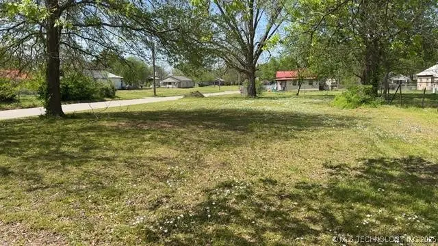 720 W Seneca Street, Okmulgee, OK 74447 - Image #1