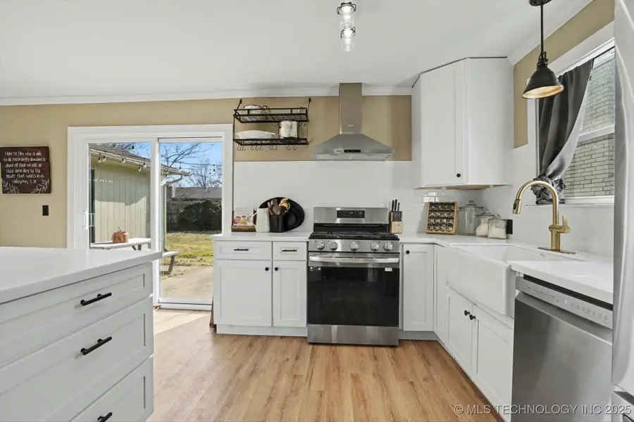 1013 W Memphis Street, Broken Arrow, OK 74012 - Image #3