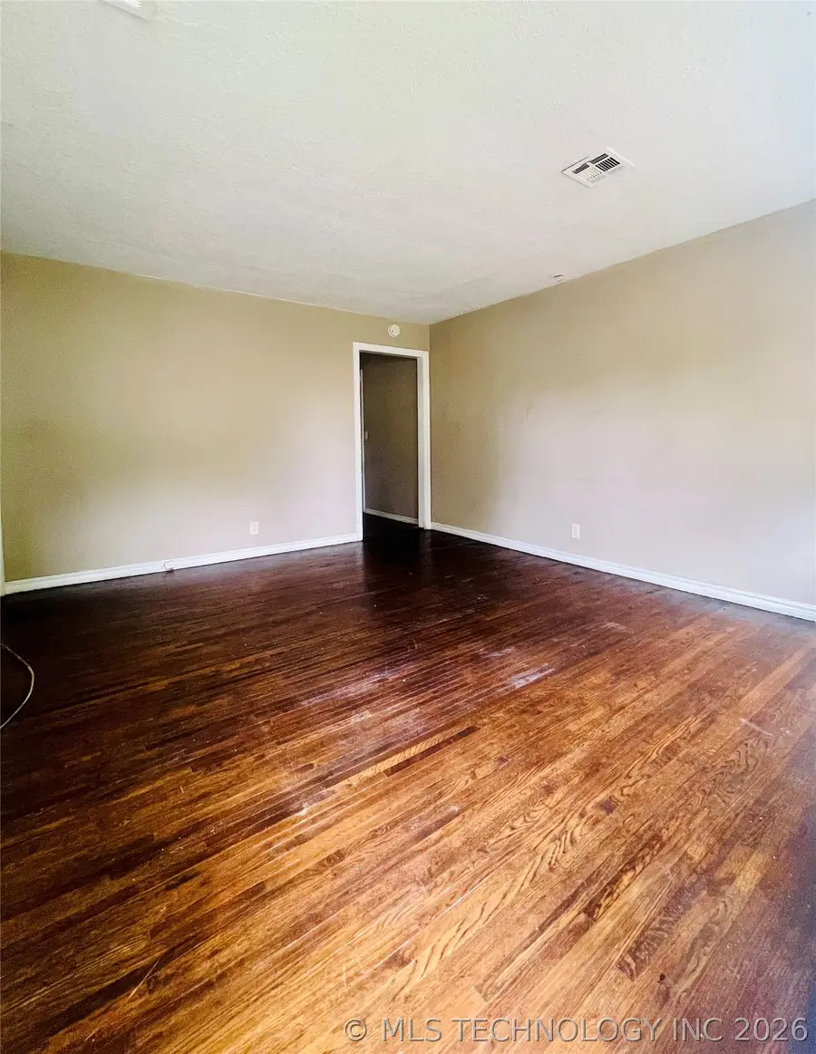 6734 E Independence Street, Tulsa, OK 74115 - #2