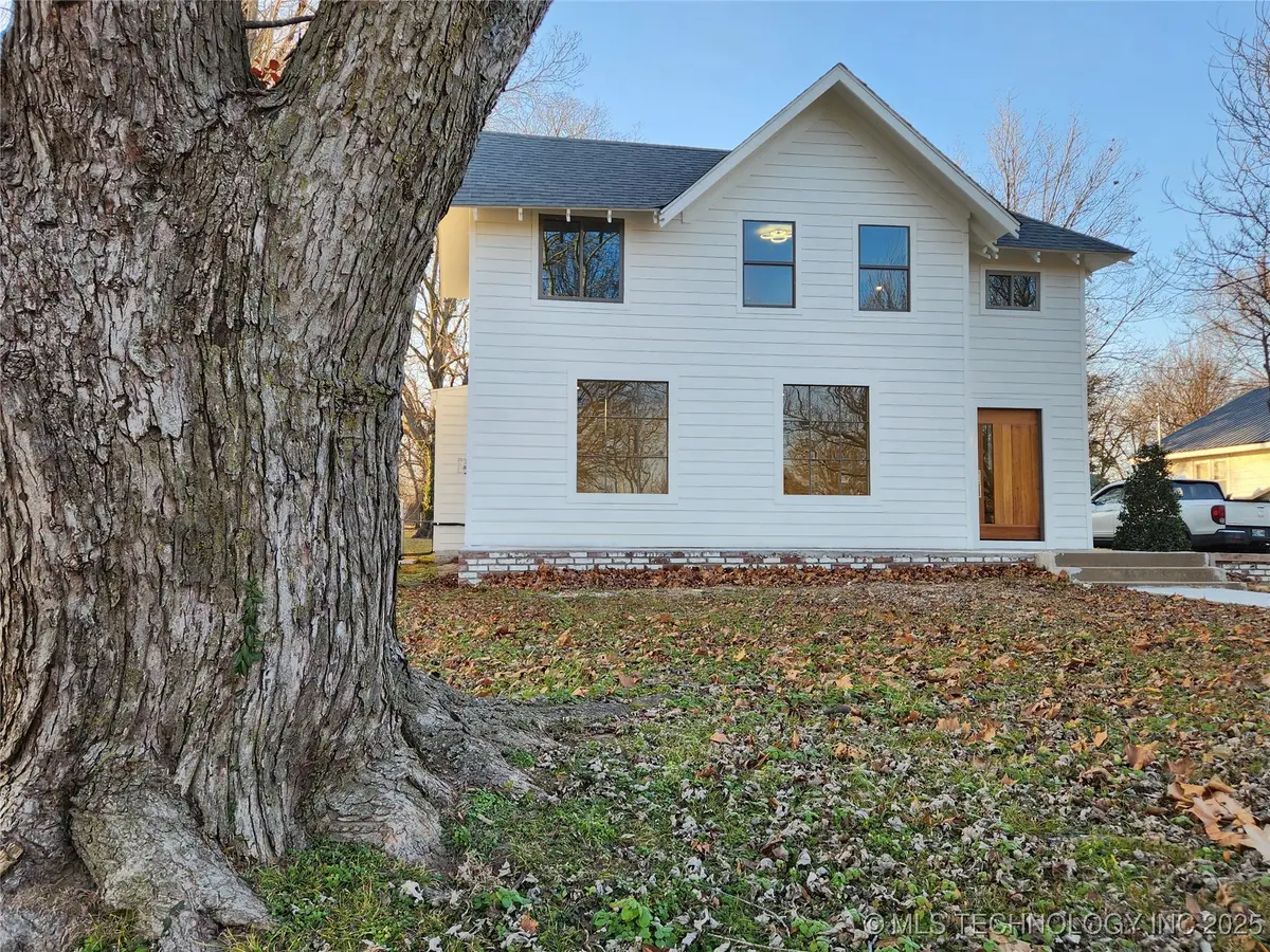 121 S Brown Street, Vinita, OK 74301 - Image #1