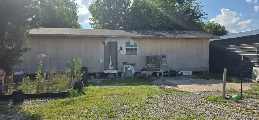 28761 Johnson Road, Maud, OK 74854 - Image #2