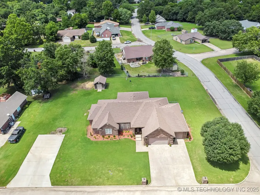 2207 Fieldstone Court, Okmulgee, OK 74447 - Image #3
