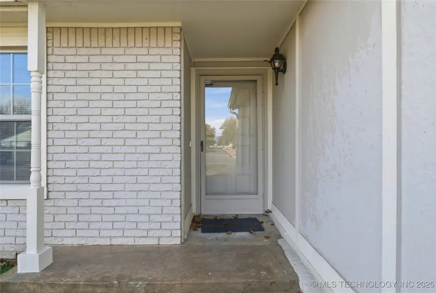 4433 W Reno Street, Broken Arrow, OK 74012 - Image #2