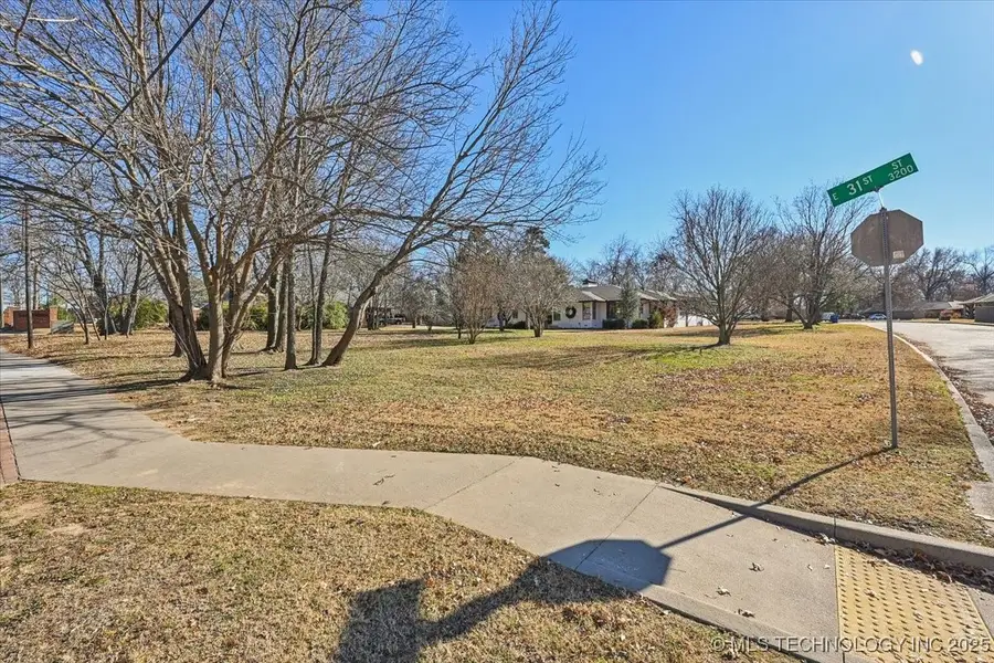 3106 S Gary Court, Tulsa, OK 74105 - Image #3