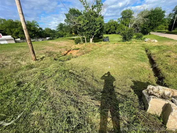 902 NE 4th Avenue, Durant, OK 74701