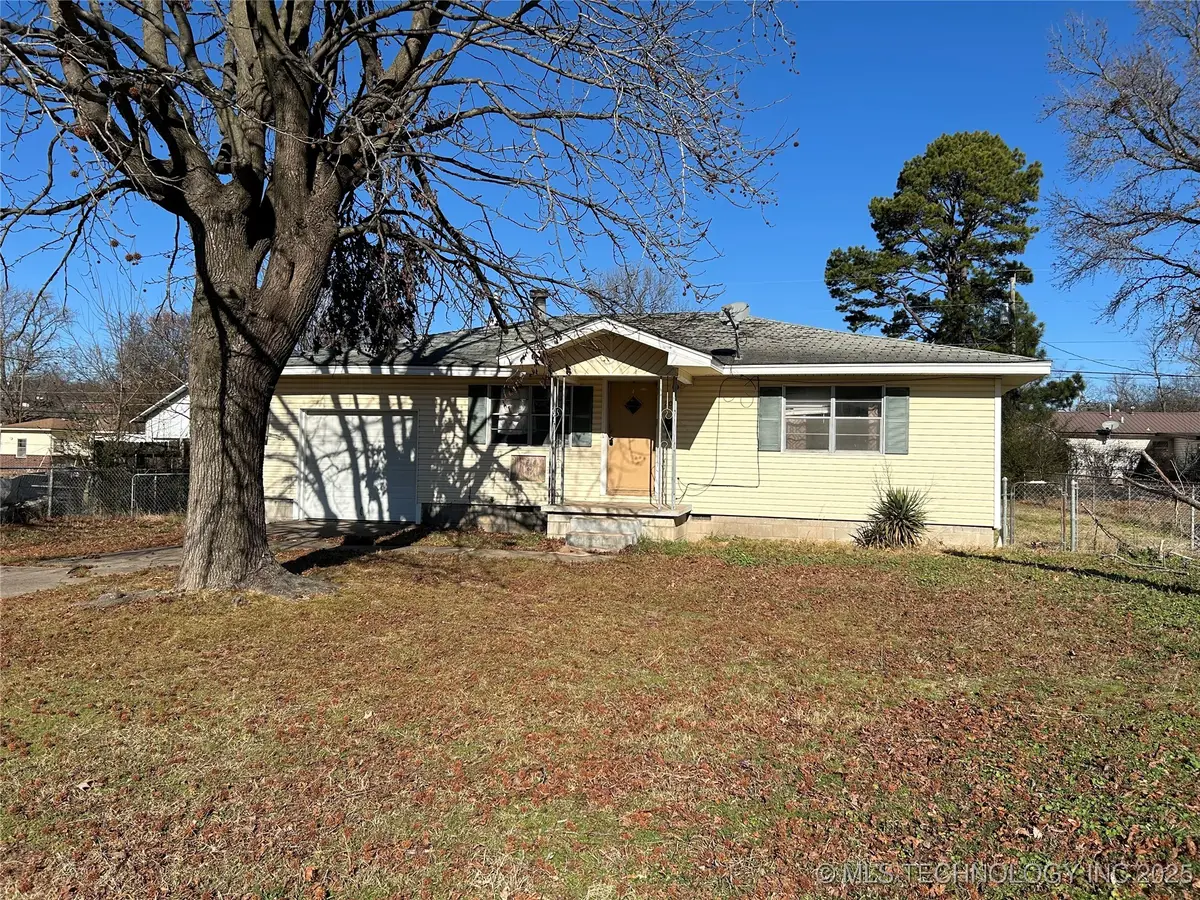206 Northside Court, Tahlequah, OK 74464 - Image #1