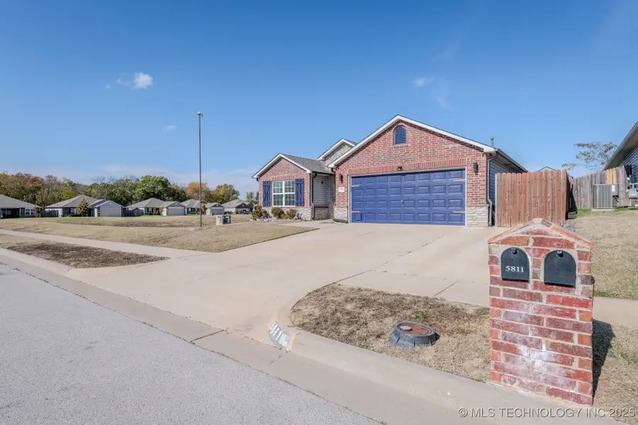5811 E 146th Place S, Bixby, OK 74008 - #3