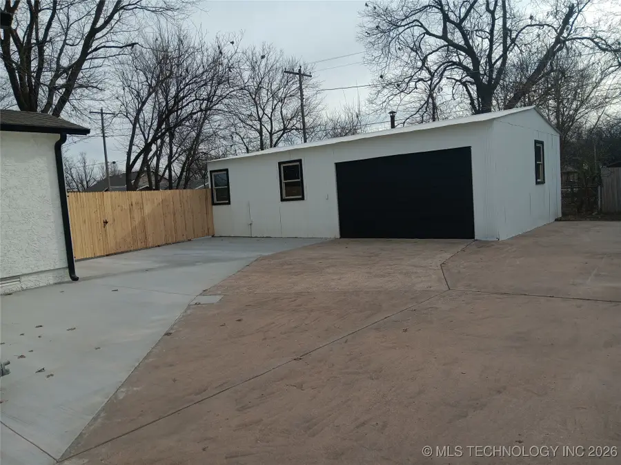 234 E 147th Street S, Glenpool, OK 74033 - Image #2