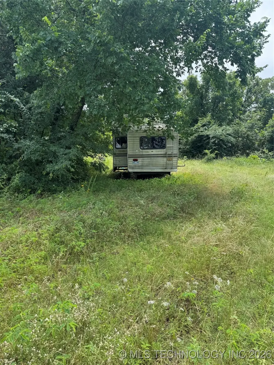 11017 E 233rd Street S, Porum, OK 74455 - #2