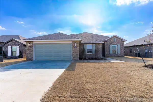 2517 W South Street, Collinsville, OK 74021