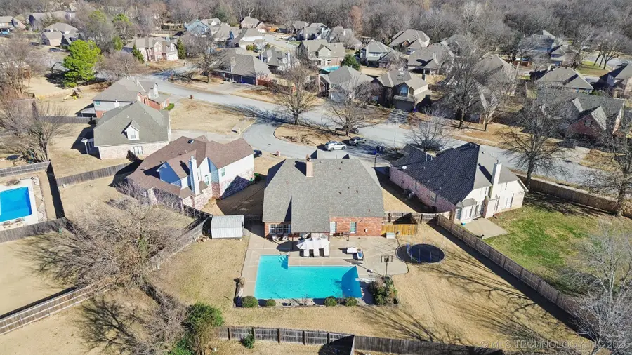 1012 S Willow Avenue, Broken Arrow, OK 74012 - #3