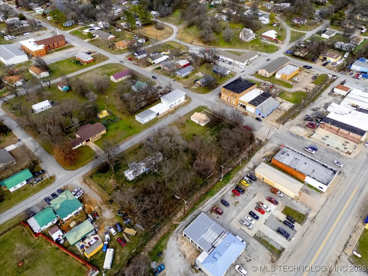 01 W Ross Street, Locust Grove, OK 74352 - #1