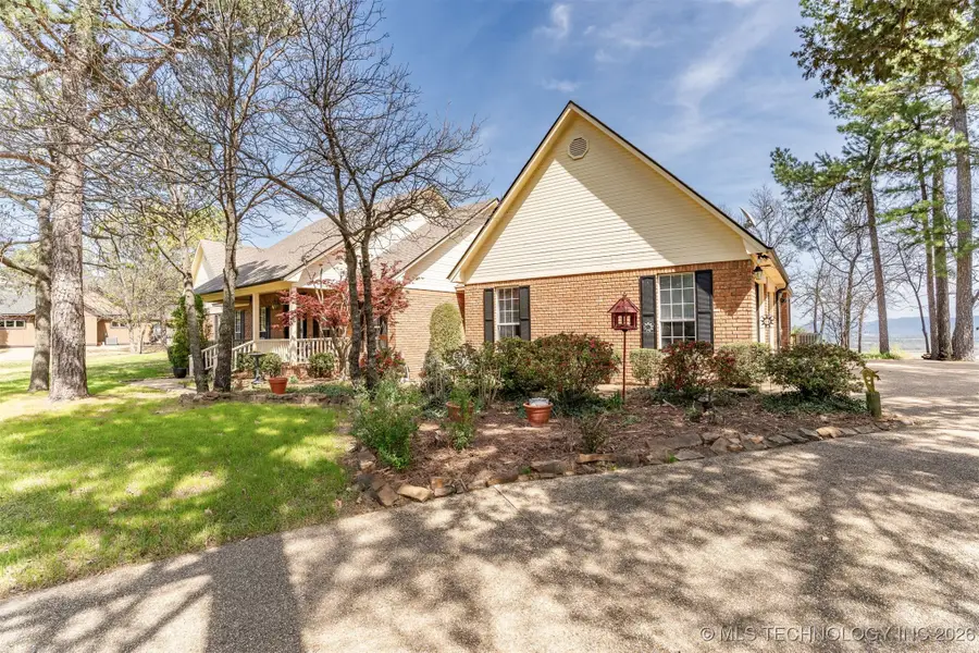 100 Winters Way, Poteau, OK 74953 - #3