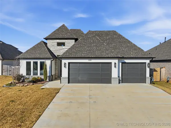 3200 W Tucson Court, Broken Arrow, OK 74011