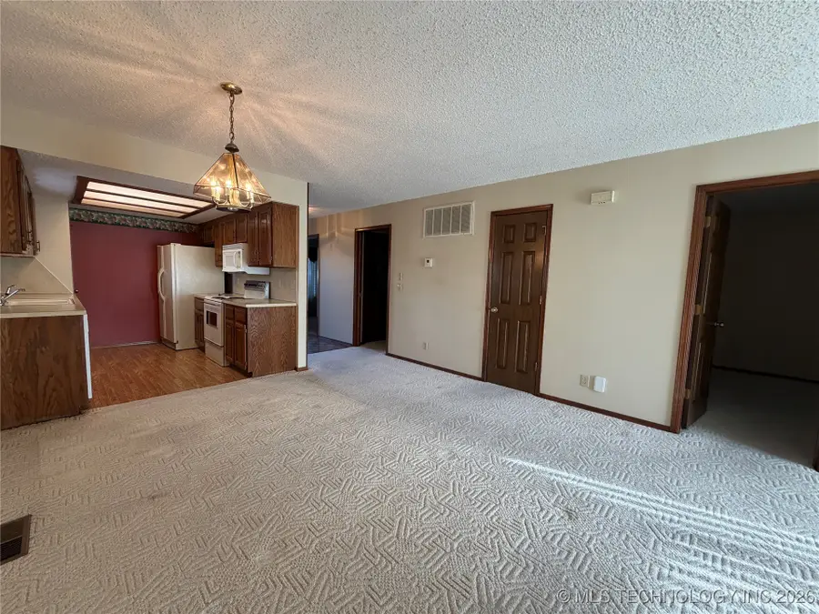 5243 SE Nowata Road #I-103, Bartlesville, OK 74006 - Image #3