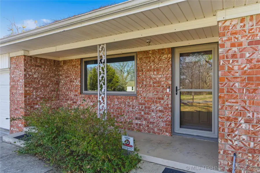 1004 NE 10th Street, Wagoner, OK 74467 - Image #3