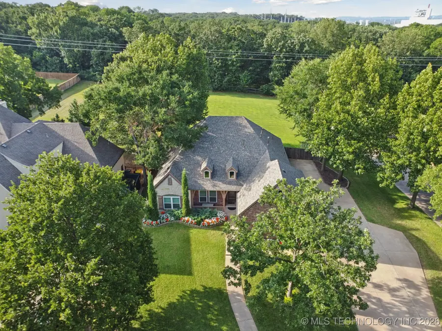 701 E 119th Street, Jenks, OK 74037 - #3