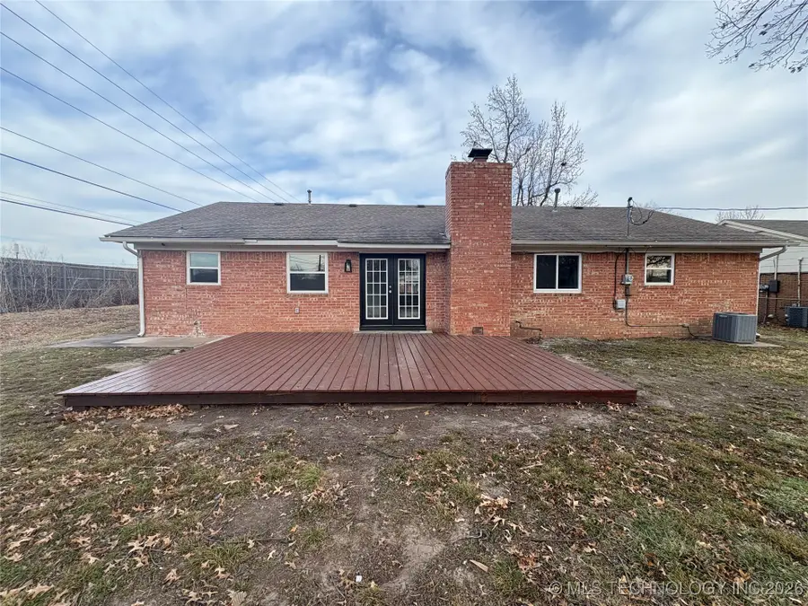 1316 N Gum Avenue, Broken Arrow, OK 74012 - Image #2