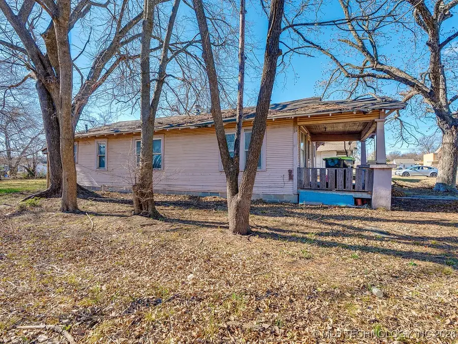 517 W 9th Street, Ada, OK 74820 - #2