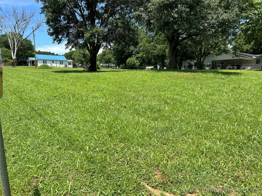 604 Irving Street, Fort Gibson, OK 74434 - #2