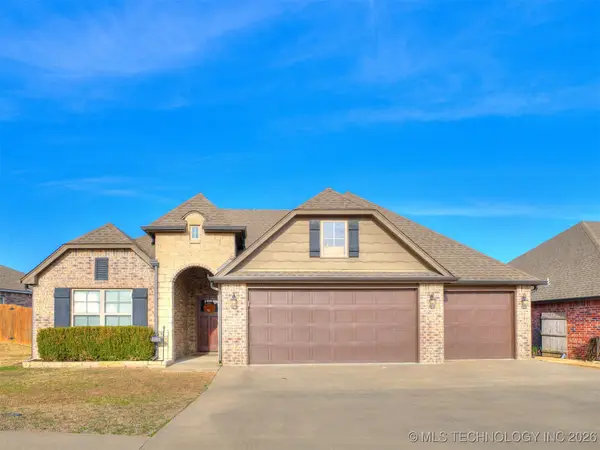 1008 W Missouri Avenue, Claremore, OK 74019