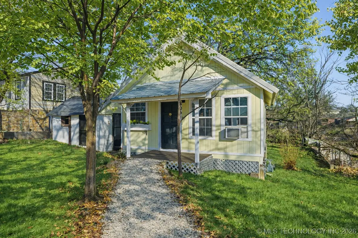 405 N Industrial Avenue, Sand Springs, OK 74063 - #1