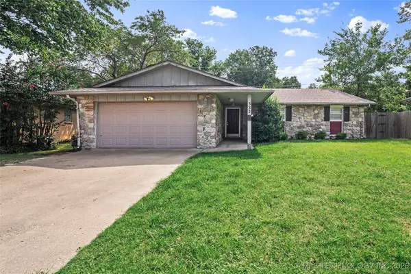332 Brookline, Bartlesville, OK 74006