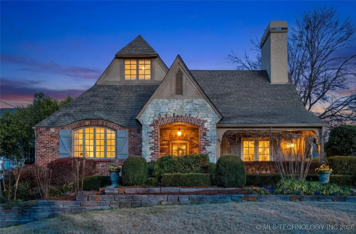 131 E 26th Place, Tulsa, OK 74114 - #1