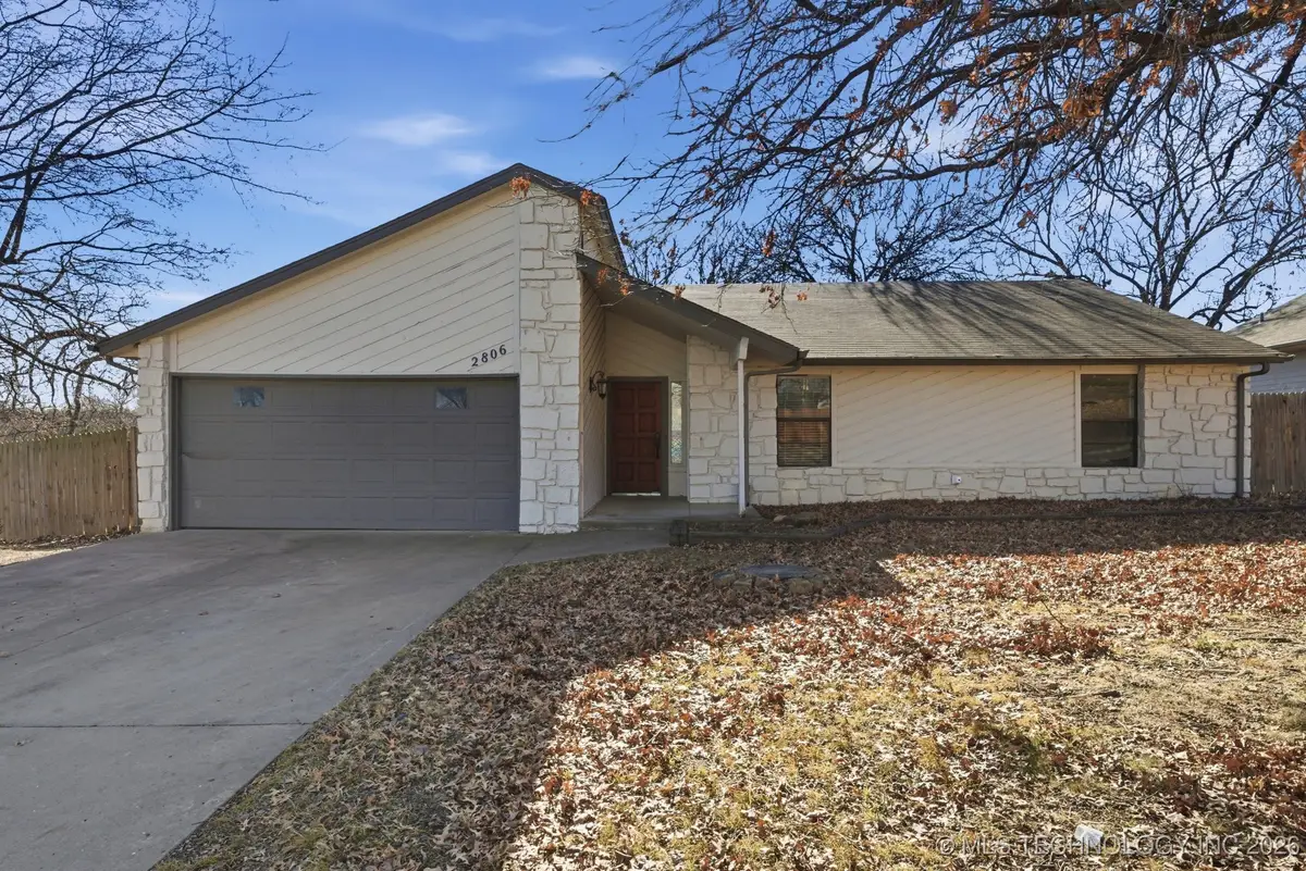 2806 W 70th Street, Tulsa, OK 74132 - Image #1