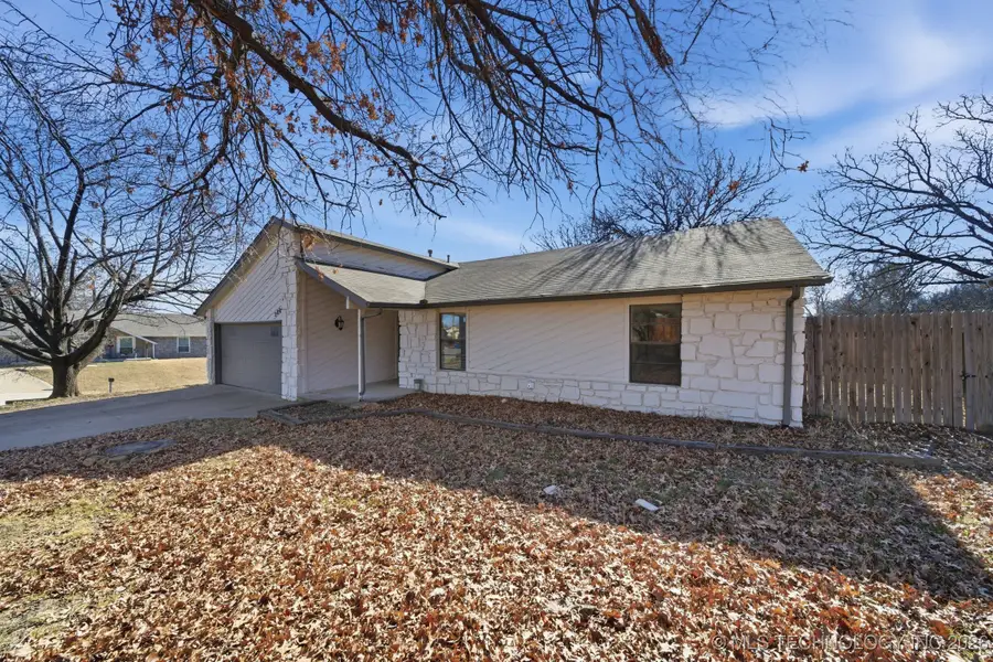 2806 W 70th Street, Tulsa, OK 74132 - Image #2