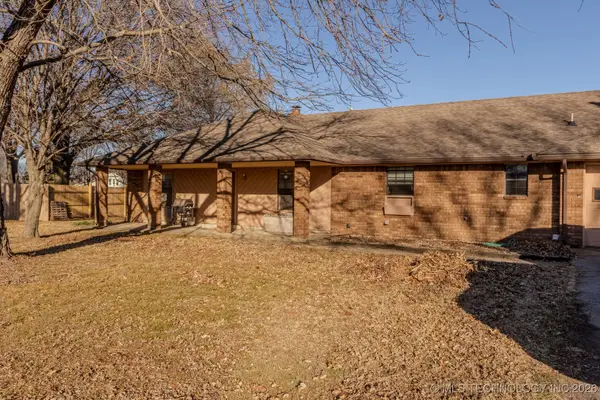 107 Cottonwood, Pryor, OK 74361