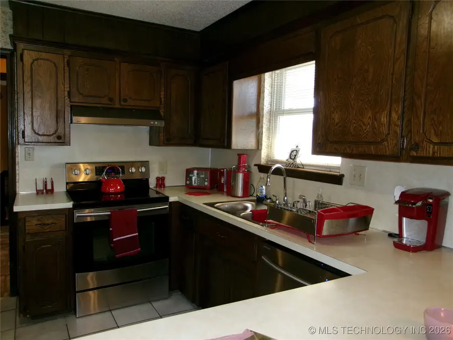 2902 Hilltop Avenue, Muskogee, OK 74403 - Image #3