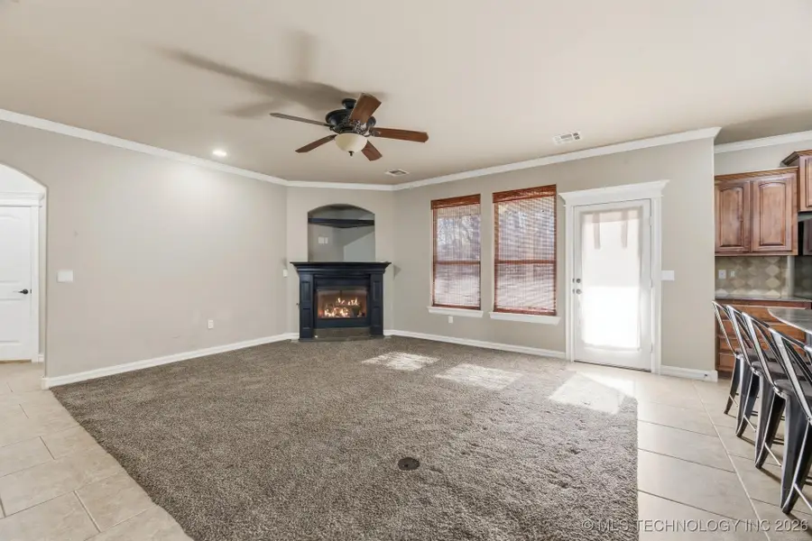 722 W 39th Street S, Sand Springs, OK 74063 - #3