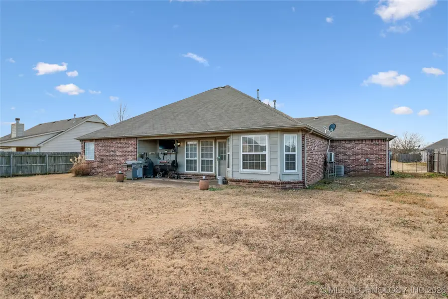 11213 S 275th East Avenue, Coweta, OK 74429 - Image #3
