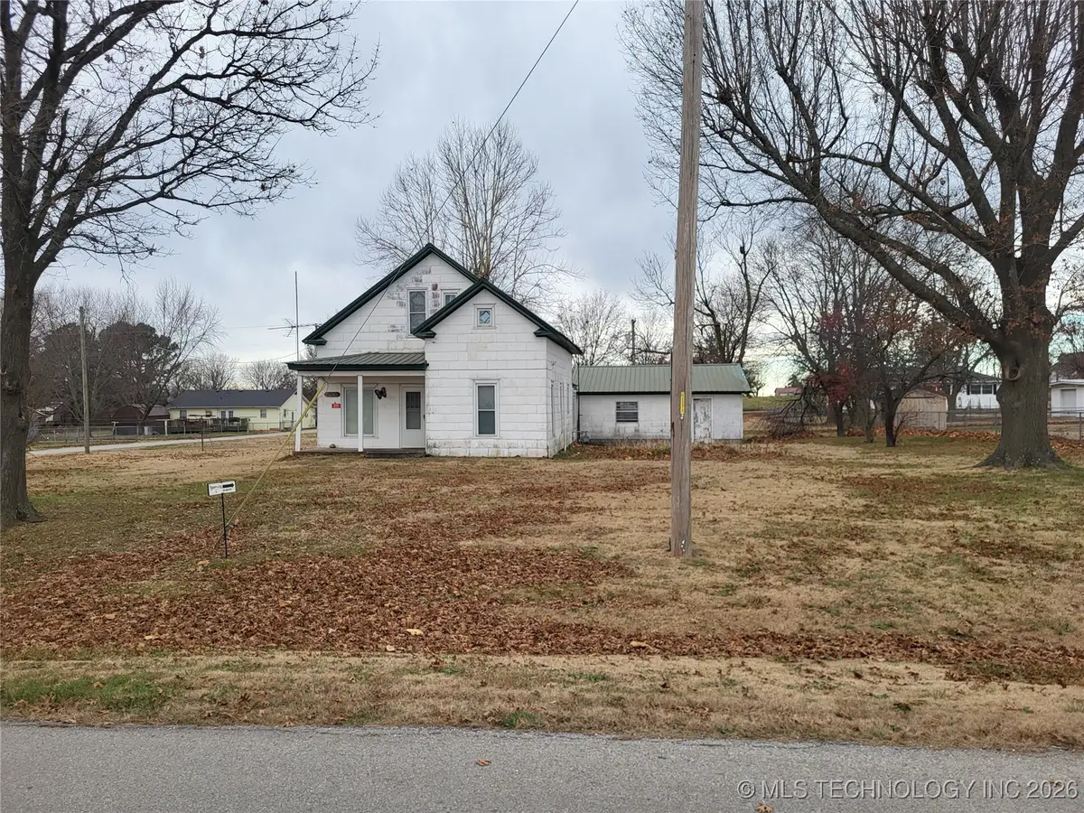 215 N Saint Louis, Welch, OK 74369 - #1