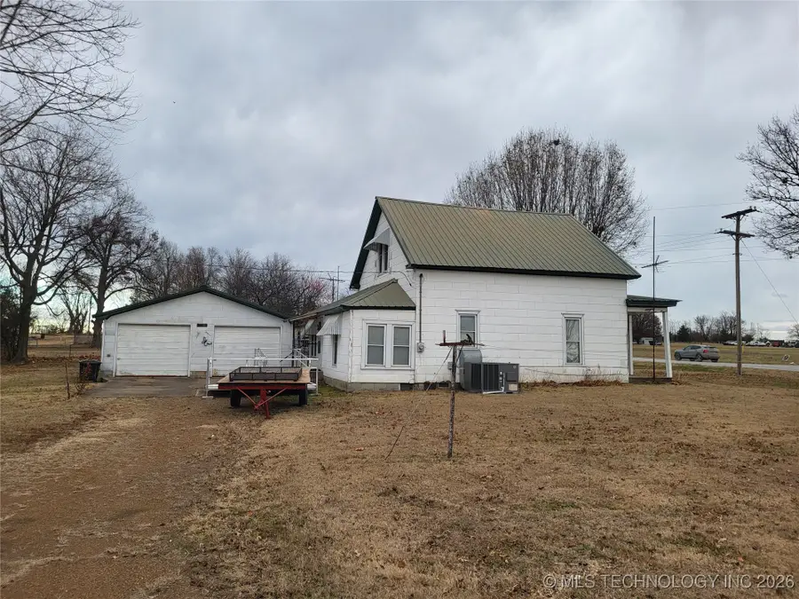 215 N Saint Louis, Welch, OK 74369 - #2