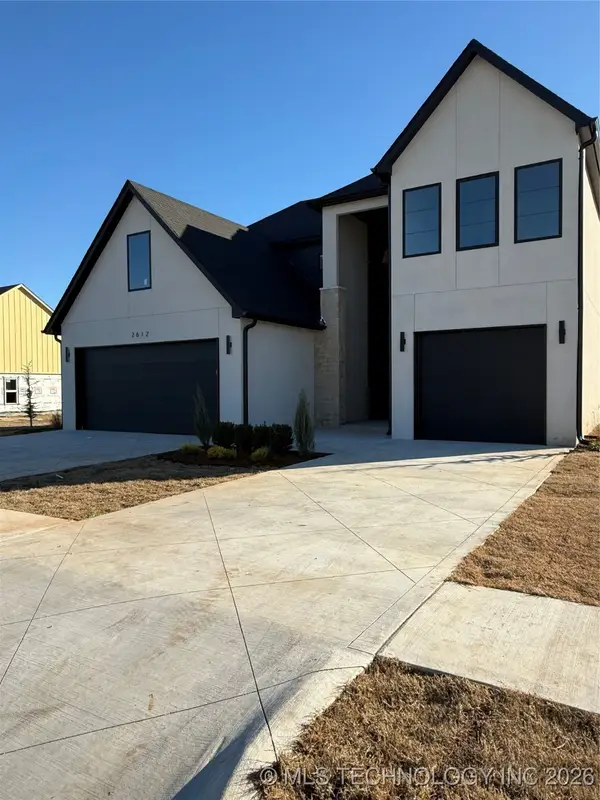 2612 E 135th Place, Jenks, OK 74008