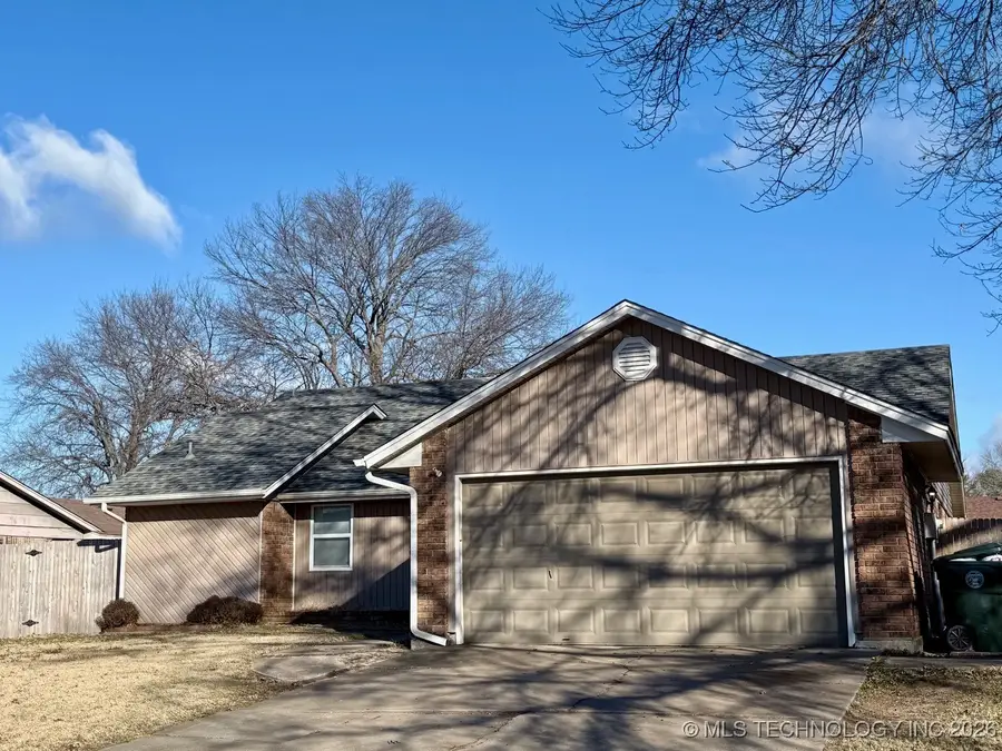 3004 Hilltop Avenue, Muskogee, OK 74403 - Image #2