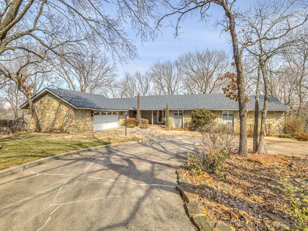 1201 Dogwood Court, Bartlesville, OK 74006