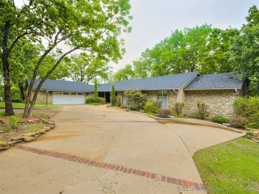 1201 Dogwood Court, Bartlesville, OK 74006 - Image #2