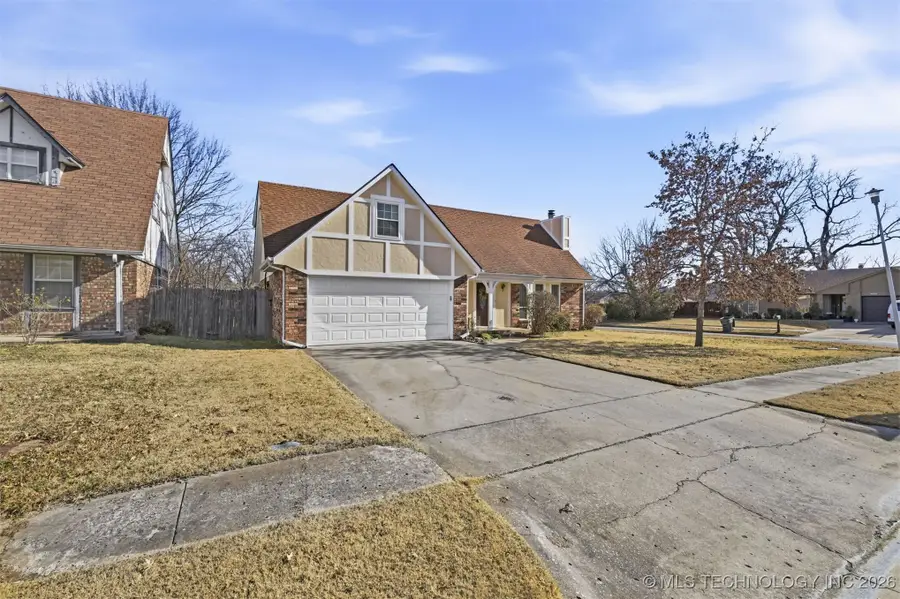 8329 N 118th East Avenue, Owasso, OK 74055 - #2