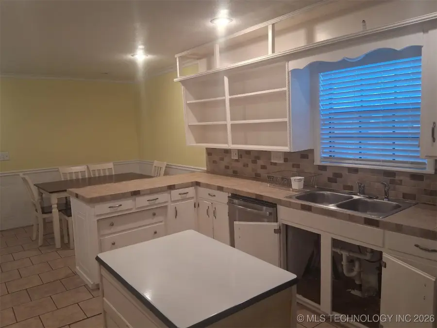 309 S Byrd, Coalgate, OK 74538 - #3