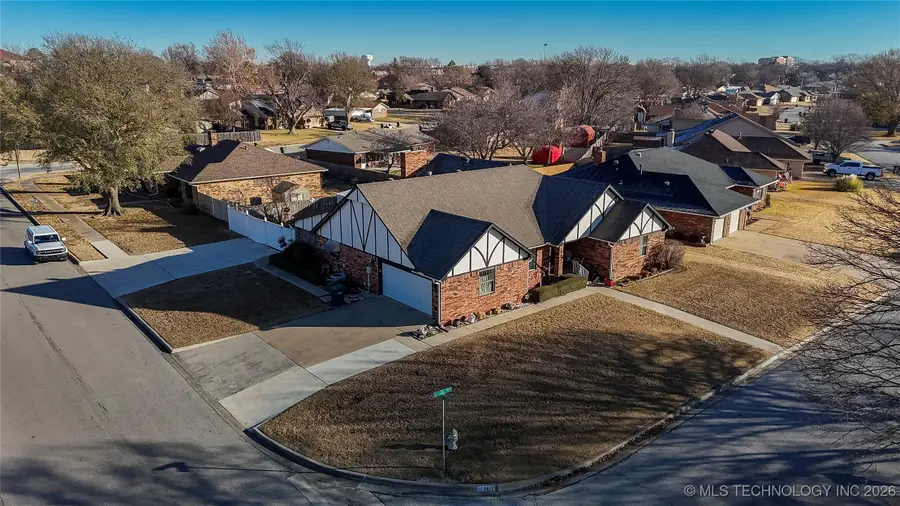 2011 NW 8th, Ardmore, OK 73401 - #2