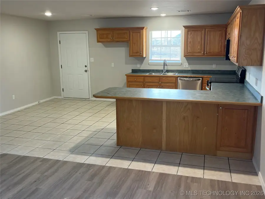 707 S 14 Street, Durant, OK 74701 - #2