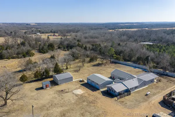 374010 E 1100, Okemah, OK 74859