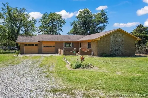 18542 E 380 Road, Chelsea, OK 74016