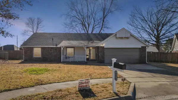 10610 E 96th Place, Owasso, OK 74055
