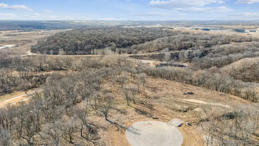 5827 N Eagle Road, Owasso, OK 74055 - #3