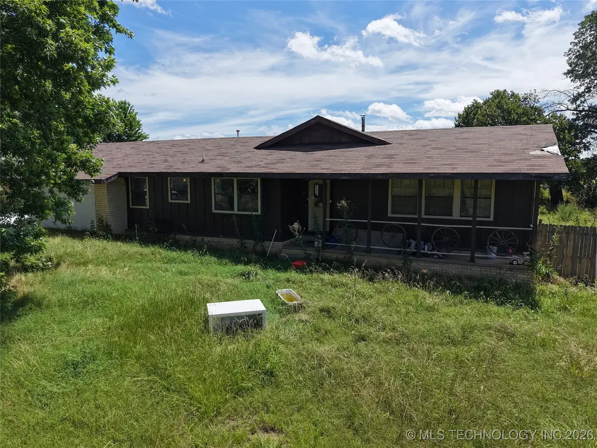 30332 S Vfw Road, Stigler, OK 74462 - Image #1