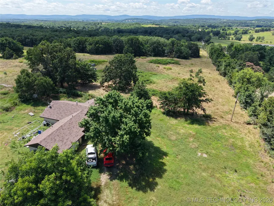 30332 S Vfw Road, Stigler, OK 74462 - Image #2